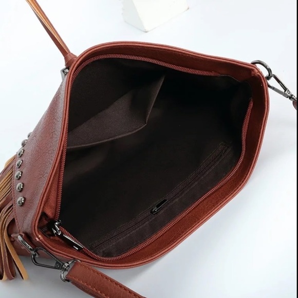 68. LAST 1! CLEARANCE Brown Vegan Faux Leather Messenger Fringe Boho Western Bag - Picture 5 of 5